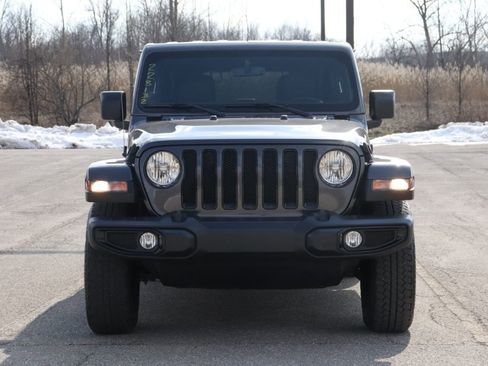 Used 2021 Jeep Wrangler Unlimited Sahara image 3
