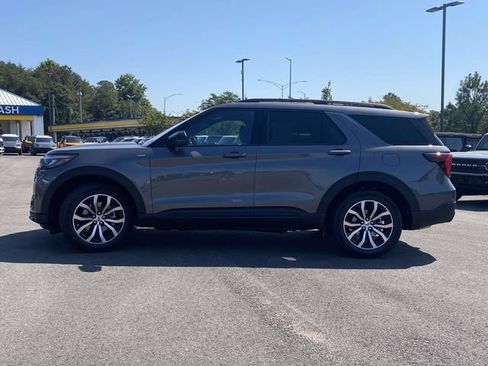 New 2026 Ford Explorer ST-Line RWD image 6