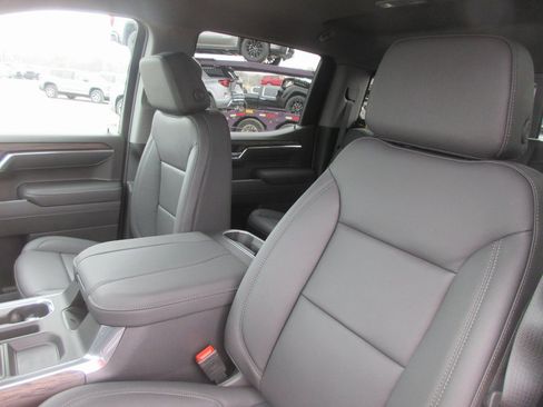 New 2026 GMC Sierra 1500 SLT w/ SLT Premium Plus Package image 14