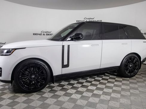 Used 2024 Land Rover Range Rover SE AWD/4WD image 9
