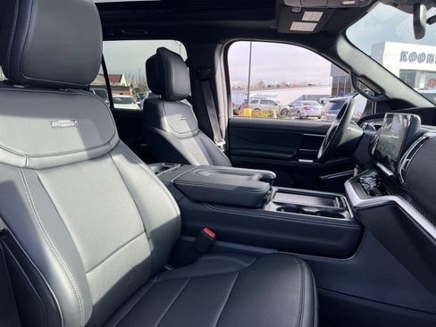 New 2026 Ford Expedition Max Platinum w/ Stealth Appearance Package image 28