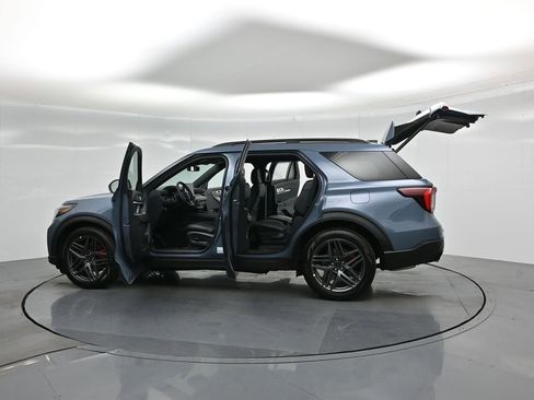 New 2026 Ford Explorer ST w/ Sun And Sound Package image 39