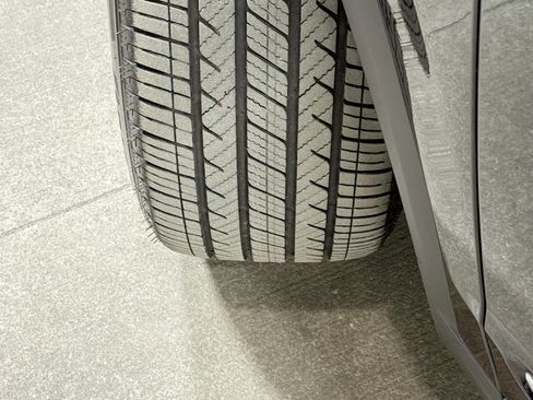 Used 2024 Acura MDX FWD w/ Technology Package image 43