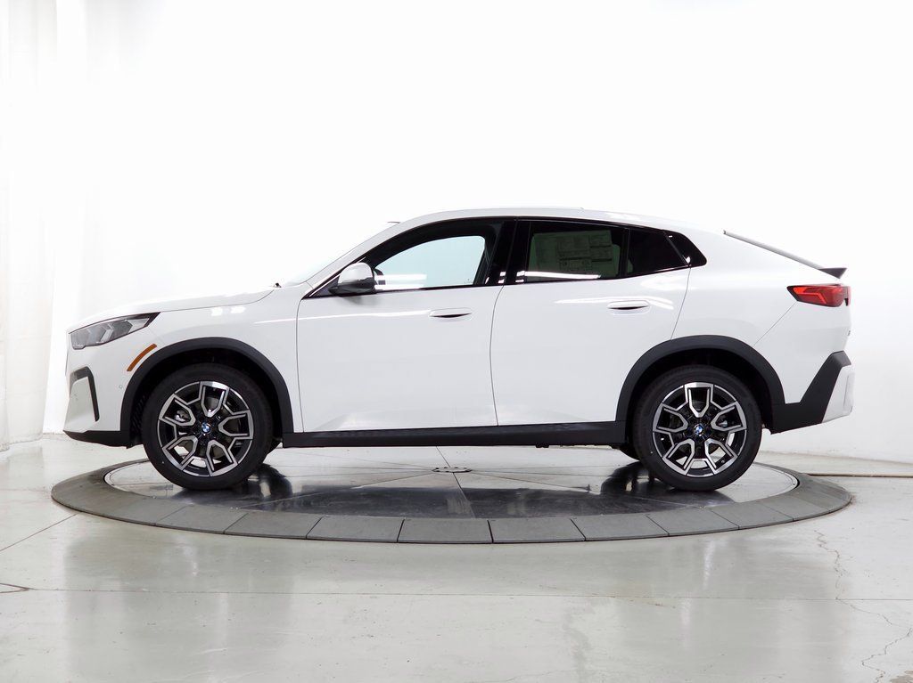 Used 2026 BMW X2 xDrive28i w/ Convenience Package AWD/4WD image 4