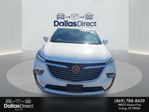Used 2023 Buick Enclave Essence image 3