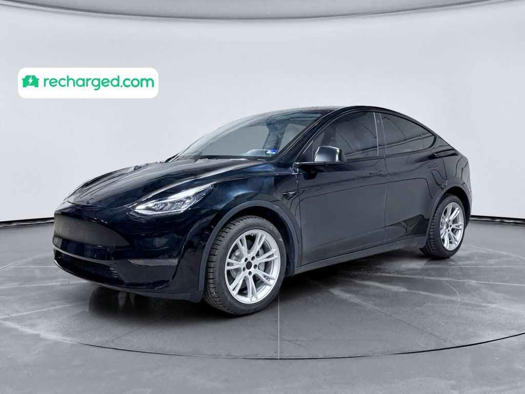 Used 2021 Tesla Model Y Long Range AWD/4WD image 1