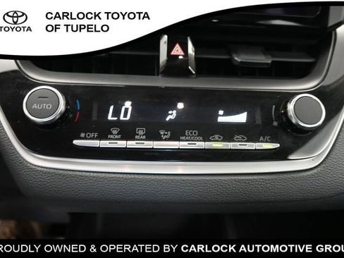 Used 2024 Toyota Corolla LE FWD image 13