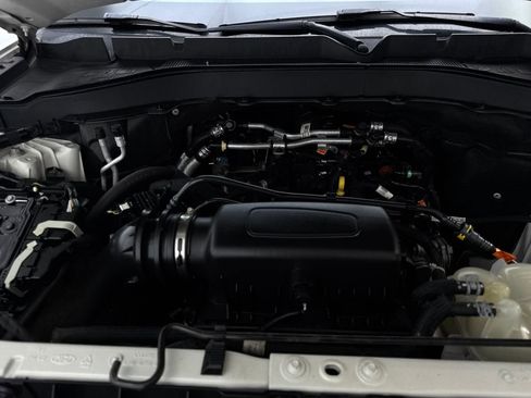 Used 2022 Ford Explorer XLT w/ Equipment Group 202A AWD/4WD image 81