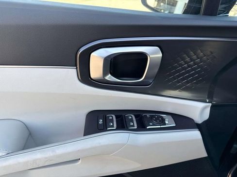 New 2026 Kia Sorento S FWD image 22