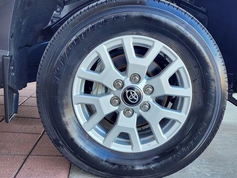 Used 2024 Toyota Tacoma SR5 image 4