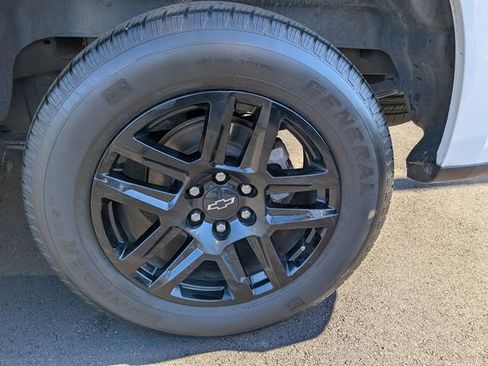 Certified 2022 Chevrolet Silverado 1500 Custom w/ LPO, Dark Essentials Package image 9