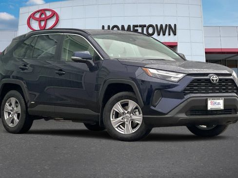 New 2025 Toyota RAV4 XLE image 2