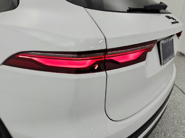 Certified 2026 Jaguar F-PACE R-Dynamic S AWD/4WD image 15