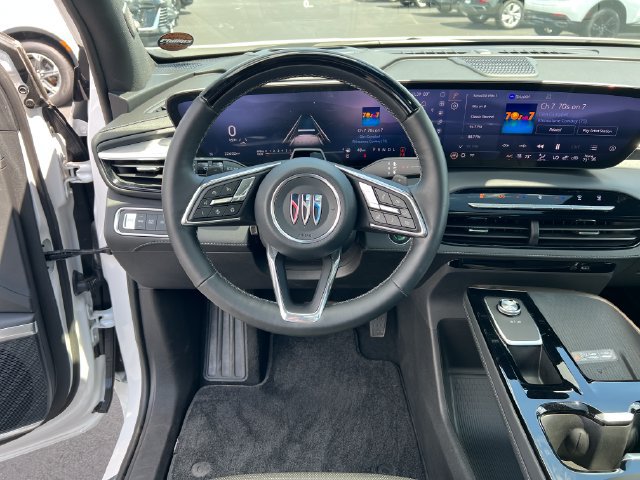 Certified 2025 Buick Enclave Avenir w/ Super Cruise Package FWD image 21