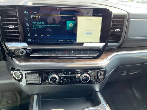 New 2026 Chevrolet Silverado 1500 RST w/ LPO, Dark Essentials Package AWD/4WD image 18