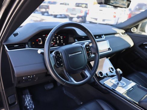 Used 2020 Land Rover Range Rover Evoque SE image 16