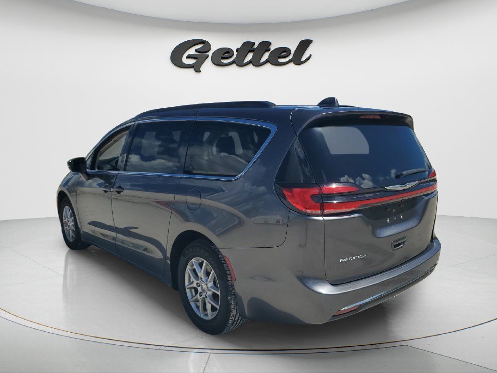 Used 2022 Chrysler Pacifica Touring-L FWD image 7
