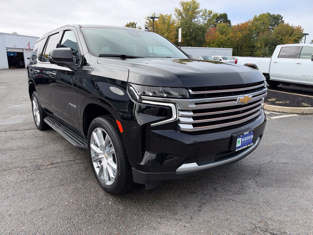 Used 2023 Chevrolet Tahoe High Country AWD/4WD image 9