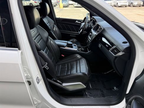 Used 2016 Mercedes-Benz GL 63 AMG 4MATIC image 20