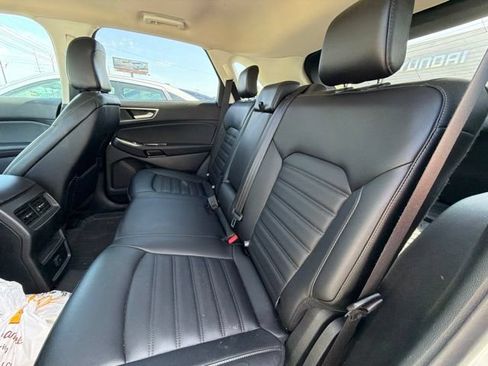 Used 2020 Ford Edge SEL w/ Cold Weather Package AWD/4WD image 8