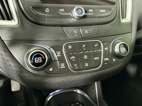 Used 2024 Chevrolet Malibu LT image 31