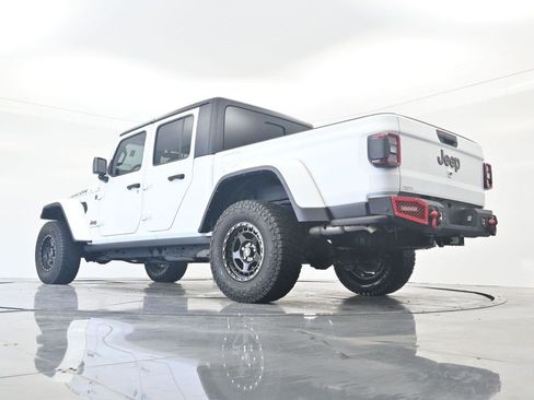 Used 2023 Jeep Gladiator Rubicon w/ LED Lighting Group AWD/4WD image 31