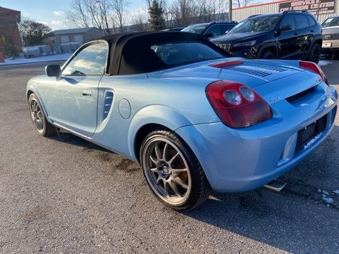 Used 2003 Toyota MR2 image 4
