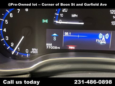 Used 2013 Cadillac SRX Luxury w/ Driver Awareness Package AWD/4WD image 24
