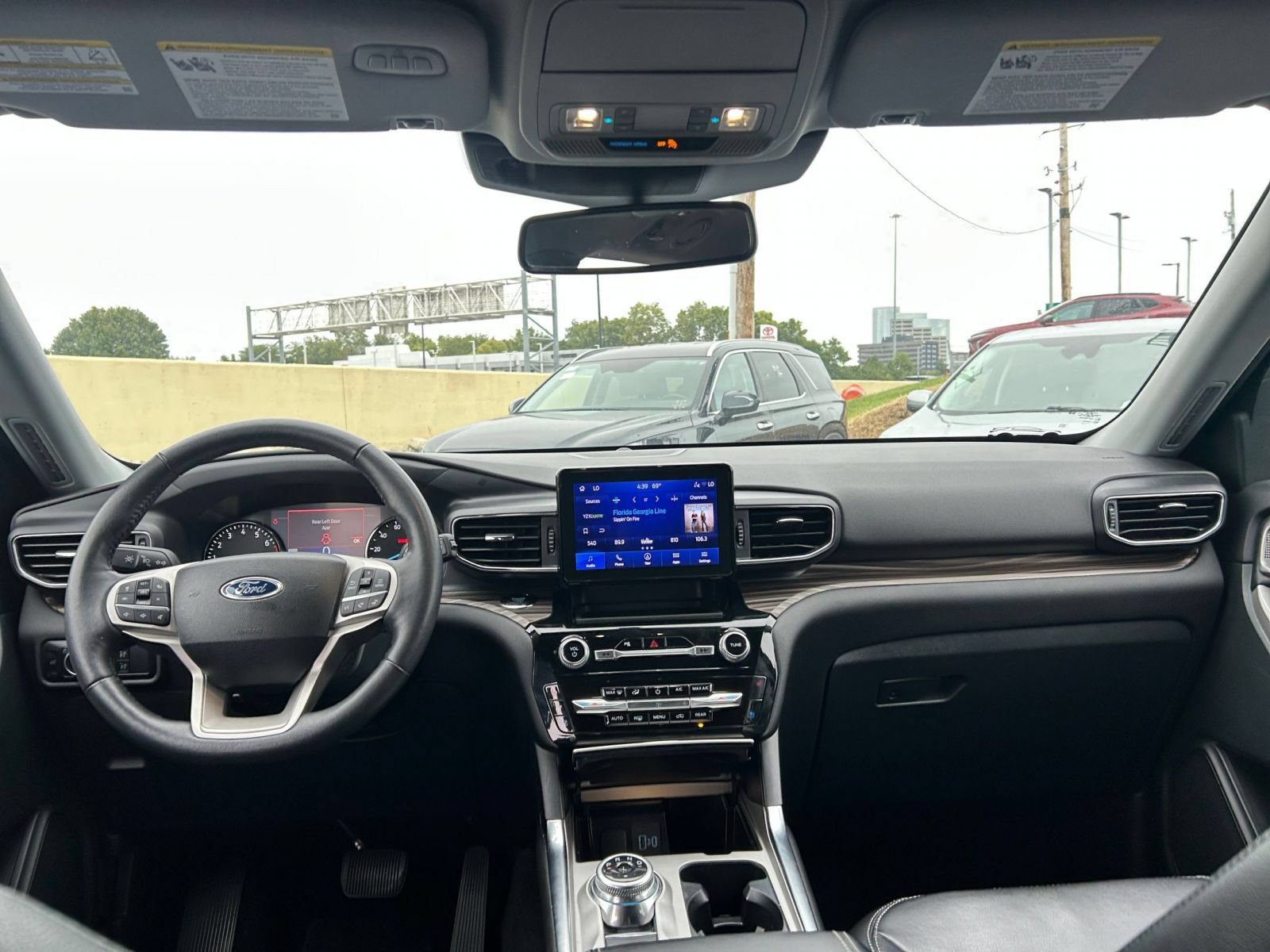 Used 2024 Ford Explorer Limited RWD image 36