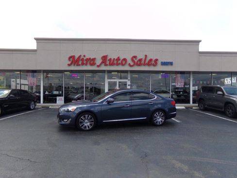 Used 2015 Kia Cadenza Premium w/ Luxury Package image 1