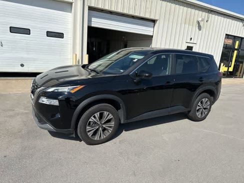 Used 2023 Nissan Rogue SV image 16