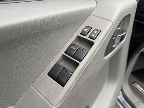 Used 2020 Nissan Frontier SV w/ Midnight Edition Floor Mats image 21