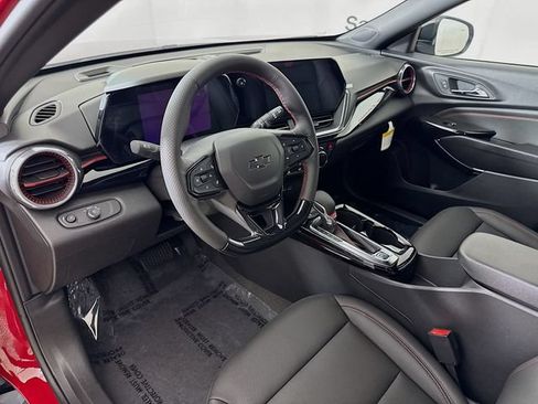 New 2026 Chevrolet Trax RS w/ Sunroof Package FWD image 11