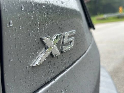 Used 2025 BMW X5 xDrive40i w/ M Sport Package AWD/4WD image 14