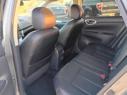 Used 2015 Nissan Sentra SR w/ SR Premium Package image 17
