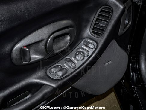 Used 2002 Chevrolet Corvette Convertible w/ Preferred Equipment Group2 image 99