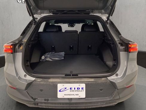 New 2026 Chevrolet Equinox EV LT AWD/4WD image 24