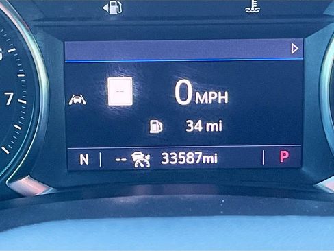 Used 2023 Chevrolet Equinox RS w/ RS Leather Package image 12