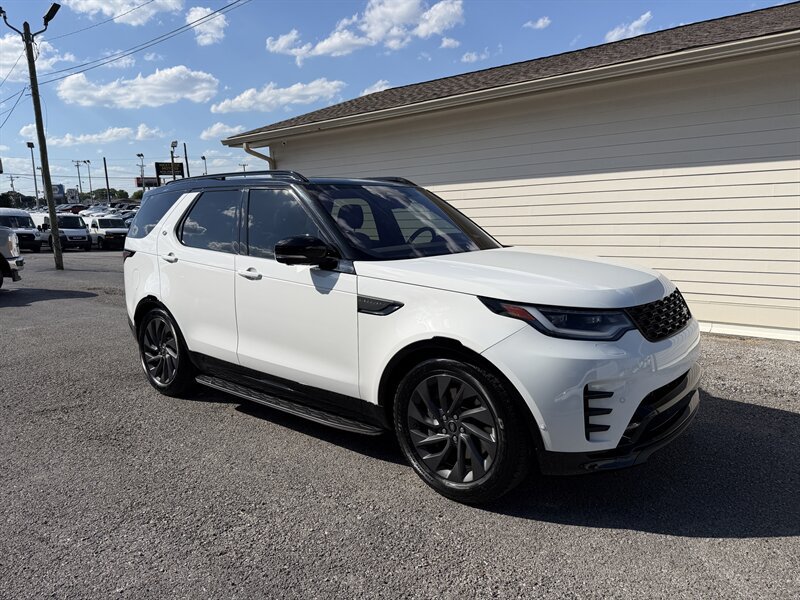 Used 2023 Land Rover Discovery S R-Dynamic AWD/4WD image 2