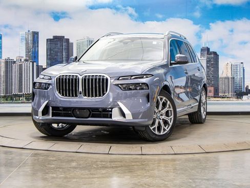 Certified 2025 BMW X7 xDrive40i w/ Premium Package image 2