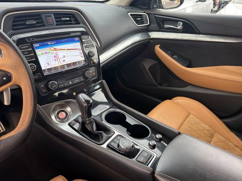 Used 2016 Nissan Maxima SR image 23