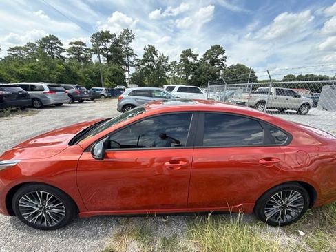 Certified 2023 Kia Forte GT-Line w/ GT-Line Premium Package FWD image 3