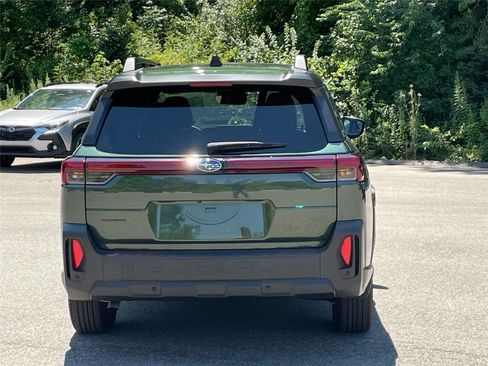 Used 2026 Subaru Outback Limited AWD/4WD image 4