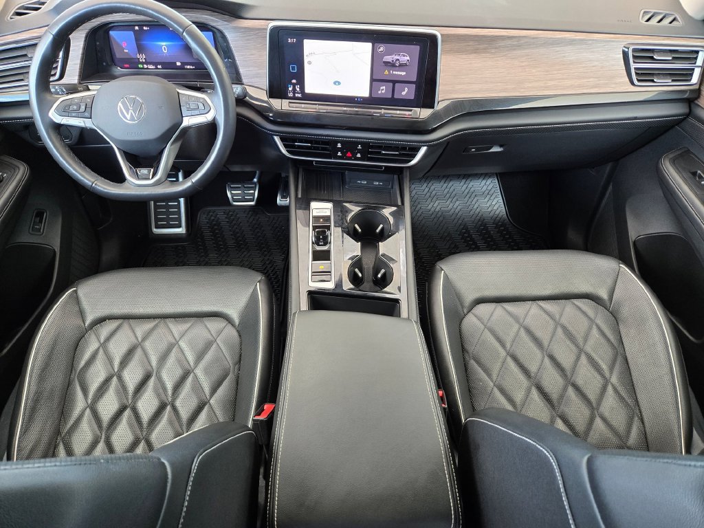 Used 2025 Volkswagen Atlas SEL Premium R-Line AWD/4WD image 17