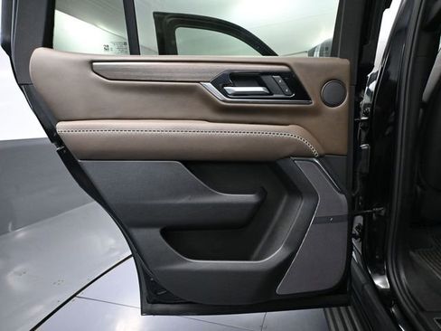 Used 2025 GMC Yukon Denali Ultimate image 45