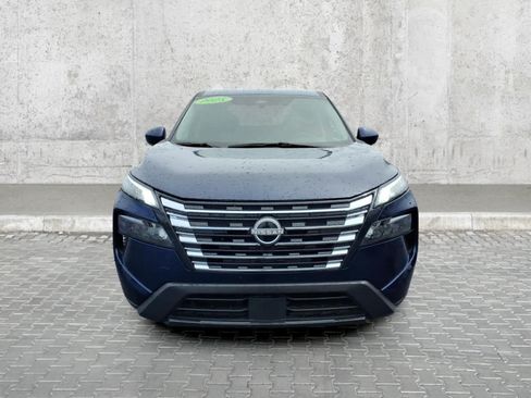 Used 2025 Nissan Rogue SV AWD/4WD image 3