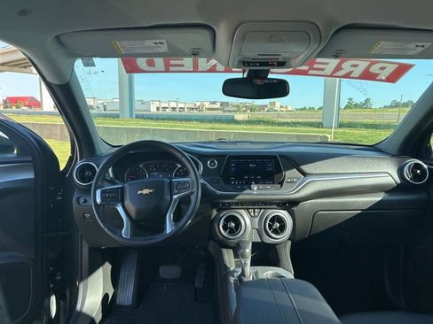 Used 2019 Chevrolet Blazer LT FWD image 39