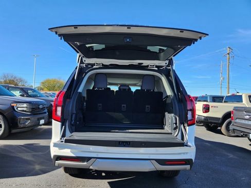 New 2025 Ford Expedition Platinum w/ Platinum Ultimate Package image 30