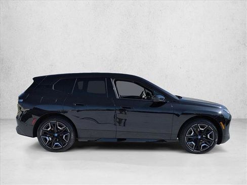Used 2024 BMW iX xDrive50 w/ Premium Package AWD/4WD image 4
