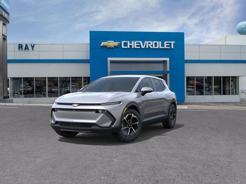 New 2026 Chevrolet Equinox EV LT w/ Comfort Package FWD image 40